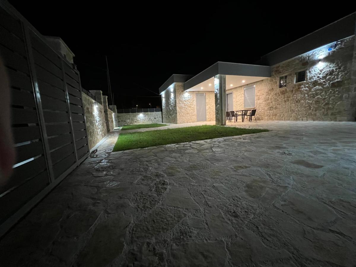 Ag.Stone.Home Istmia Exterior foto